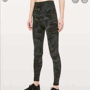 Lululemon align 28”